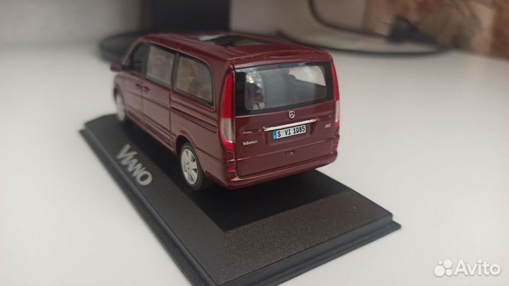 Модель Mercedes-Benz Viano minichamps