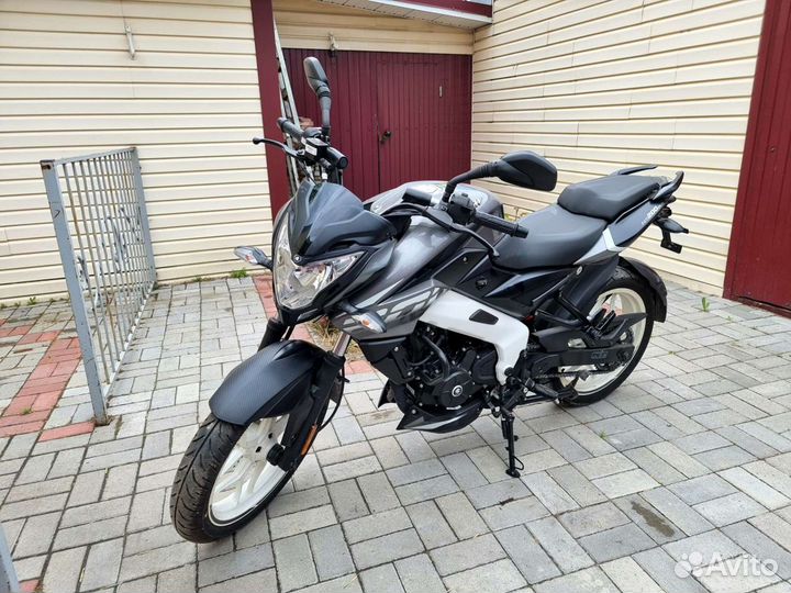 Bajaj Pulsar NS200