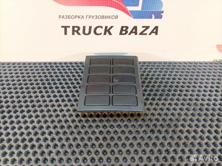 81617010243 Рамка кнопок