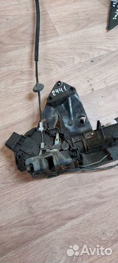 Замок двери Ford Focus (II) II (2004–2008)