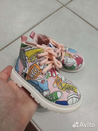 Ботинки на девочку 19 размер