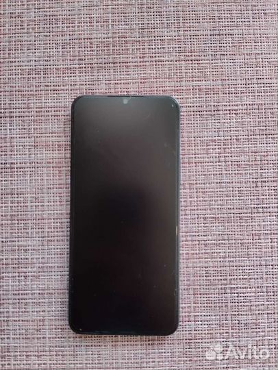 Телефон vivo Y35