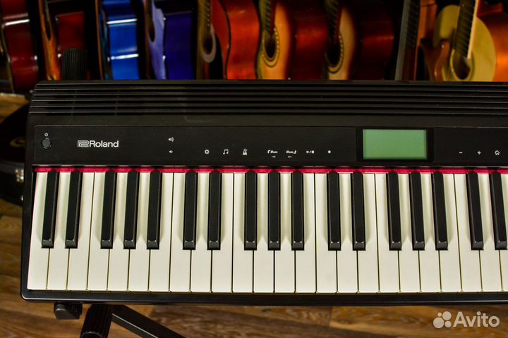 Цифровое пианино Roland + Аксессуары