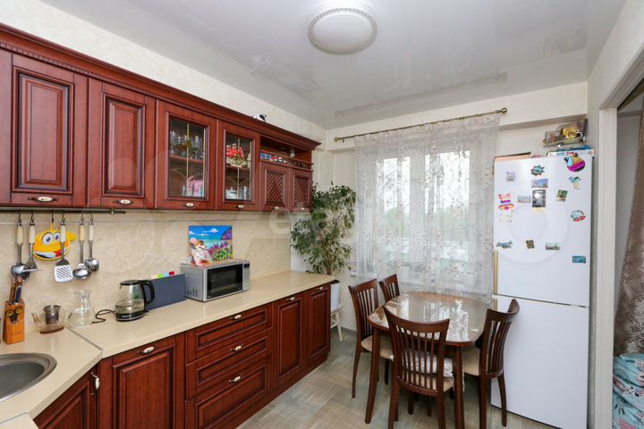 2-к. квартира, 57 м², 3/5 эт.
