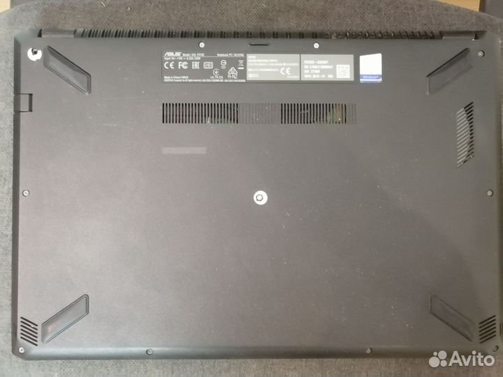 Ноутбук Asus F570