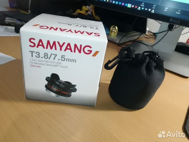 Объектив Samyang T3.8/7.5mm для micro 4/3