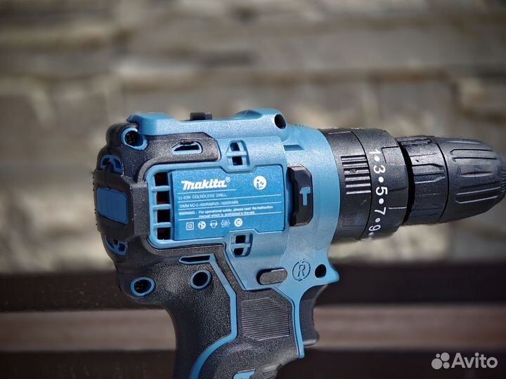 Шуруповерт Makita 18v бесщеточный ударный