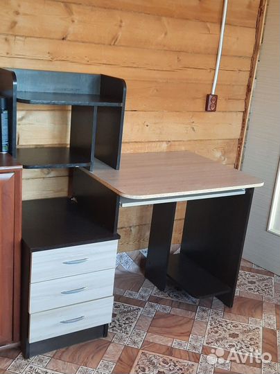 Компьютерный столик бу