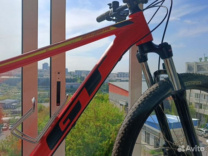 Gt avalanche sport 27.5
