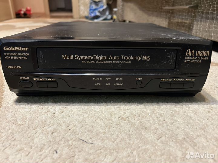 Видеомагнитофон goldstar