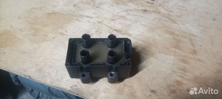 Катушка зажигания Логан 1.4 10 год оригинал