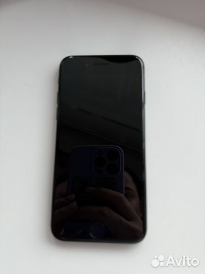 iPhone SE (2022), 128 ГБ