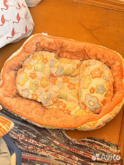 Лежанка для собак