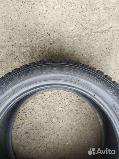 Dunlop SP Winter Ice 01 225/50 R17 98T