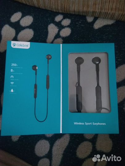 Беспроводные наушники новые