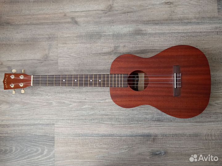 Укулеле (баритон)