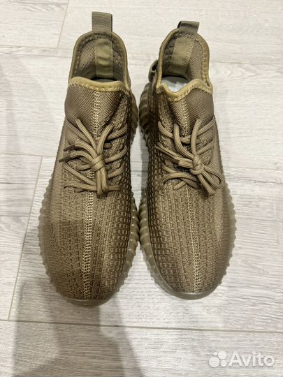 Кроссовки adidas easy буст 350 41-42р