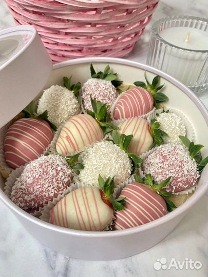 Клубника в шоколаде подарок на 14 февраля