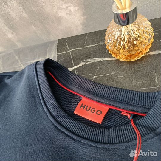 Hugo boss свитшот