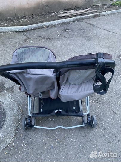 Прогулочная коляска для двойни