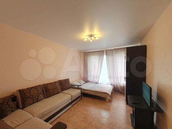 2-к. квартира, 65 м², 1/25 эт.
