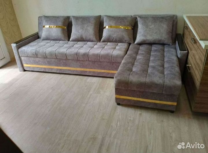 Диван угловой раскладной в наличии