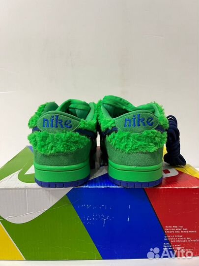 Nike Dunk SB Low - Green Bear