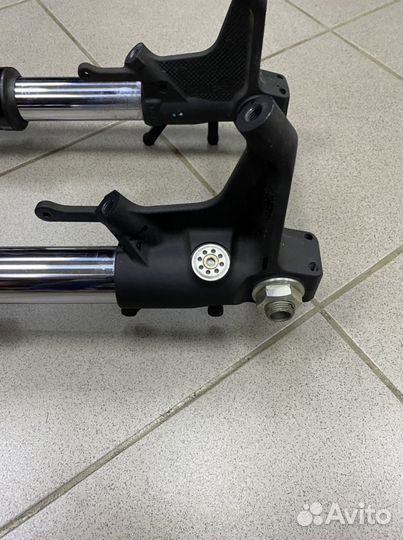 Suzuki gsxr 600 750 Перед Вилка в сборе L1