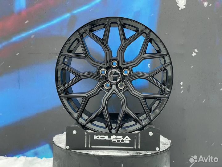 Комплект Vossen Design HF2 9,5j-19 5*112 et35 d66