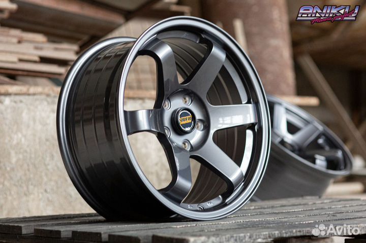 Диски Volk Racing TE37SL R17 8j ET35 5*114.3 (D147