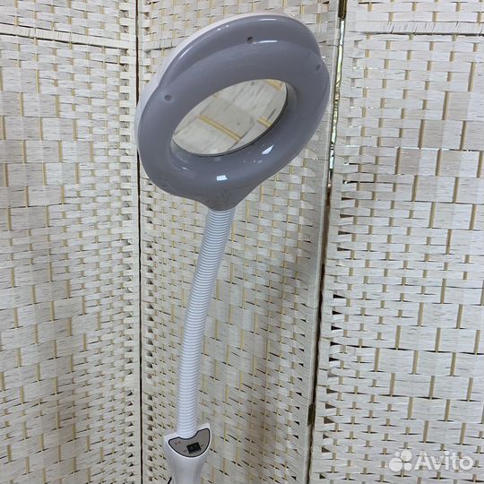 Лампа лупа напольная