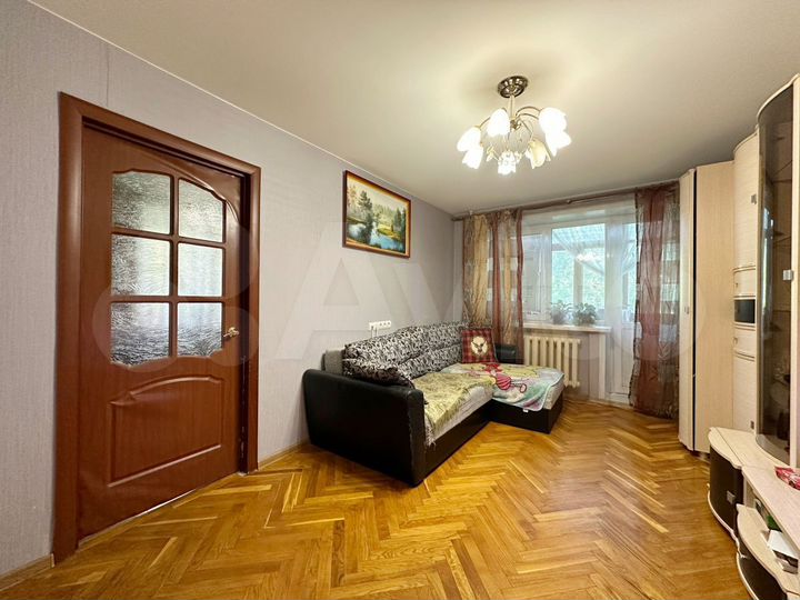 3-к. квартира, 55 м², 3/5 эт.