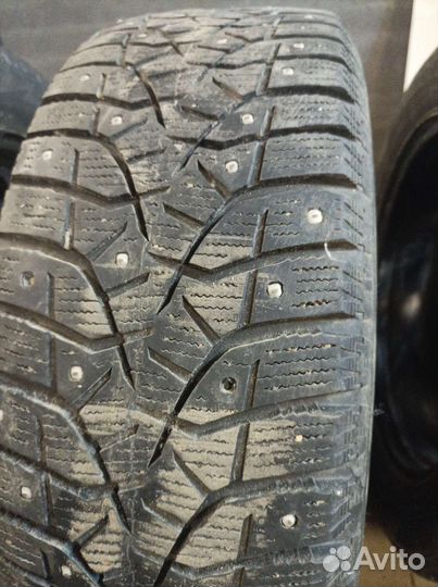 Bridgestone Blizzak Spike-02 205/55 R16 91T