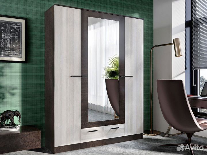 Шкаф с зеркалом