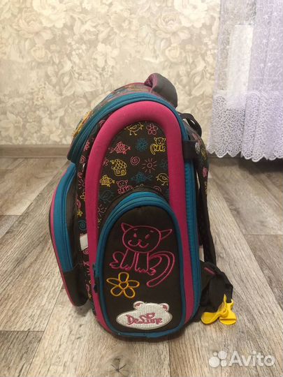 Школьный рюкзак