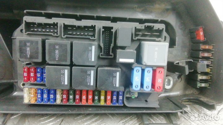 Блок предохранителей land rover range rover 3 рест
