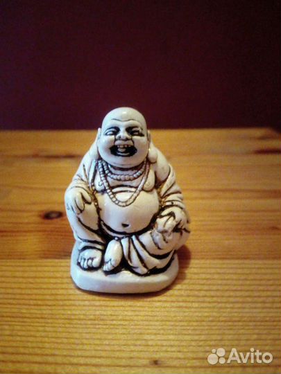 Фигурка нэцкэ 