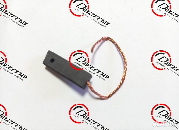 Isuzu 8970843560 Щетки генератора NQR71/NQR75/NPR75 (8970843560)