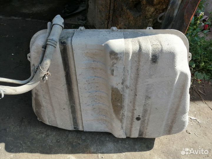 Бак топливный/бензобак Hyundai Sonata 6 YF 2010