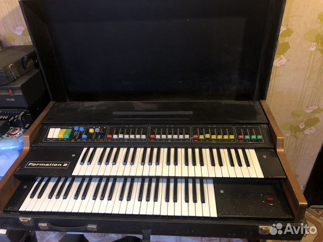 Электроорган Vermona Formation2