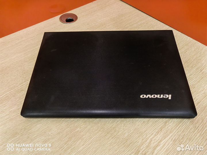 Нотубук Lenovo