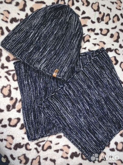 Зимняя шапка со снудом