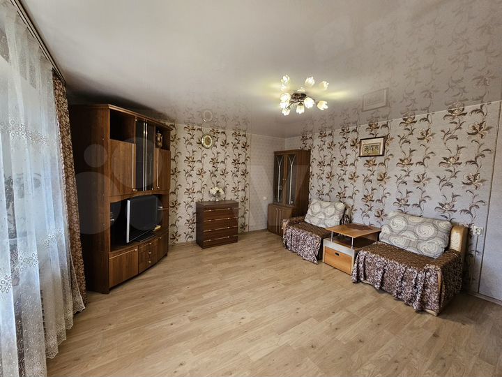 3-к. квартира, 83,5 м², 8/9 эт.