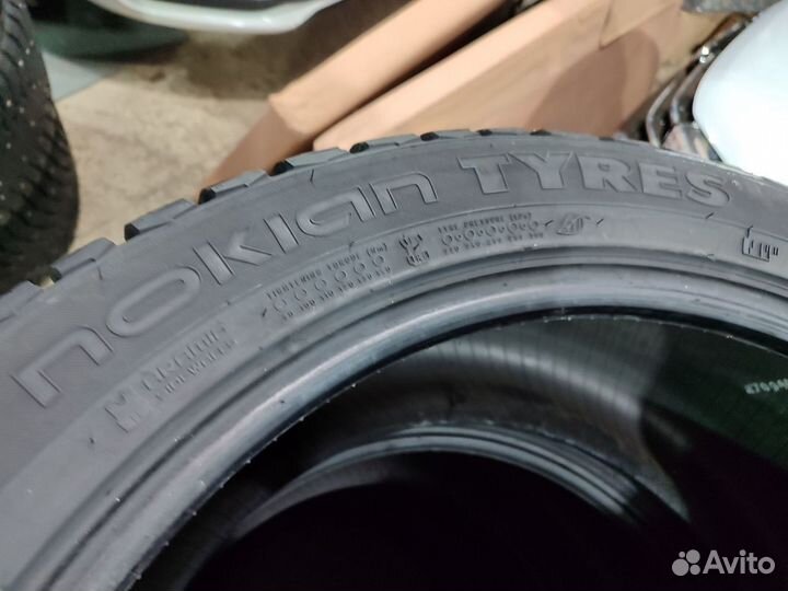 Nokian Tyres Hakkapeliitta 9 SUV 295/40 R21