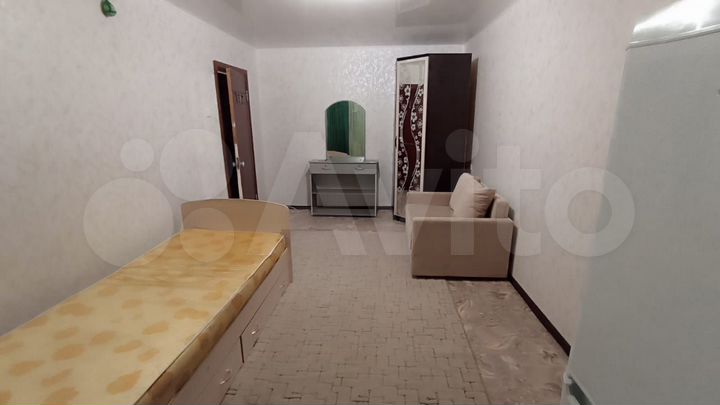 Комната 17 м² в 4-к., 2/5 эт.