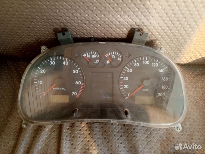 Щиток приборов seat arosa
