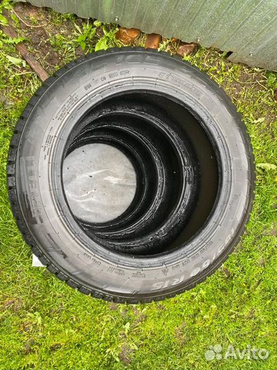 Pirelli Ice Zero 185/60 R15