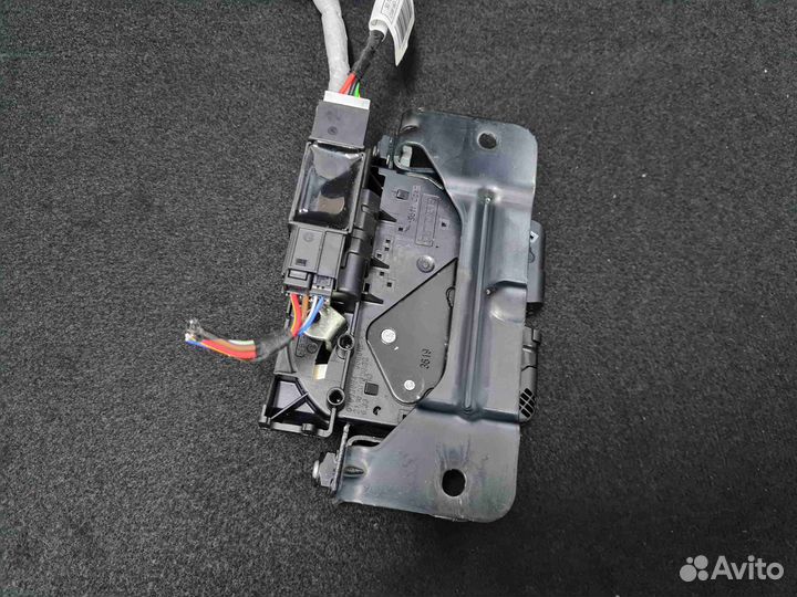 Замок багажника BMW 4gran coupe