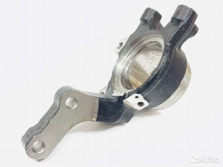 Saab 9-7X I Кулак Поворотный