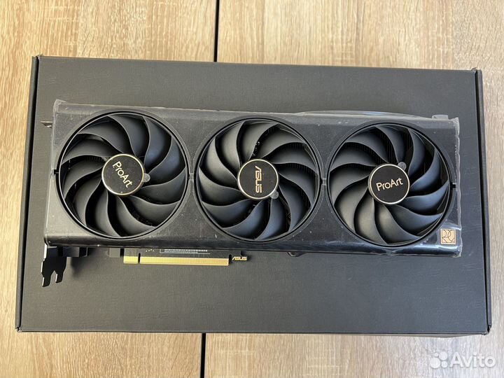 Asus GeForce RTX 4070 Ti ProArt OC Edition